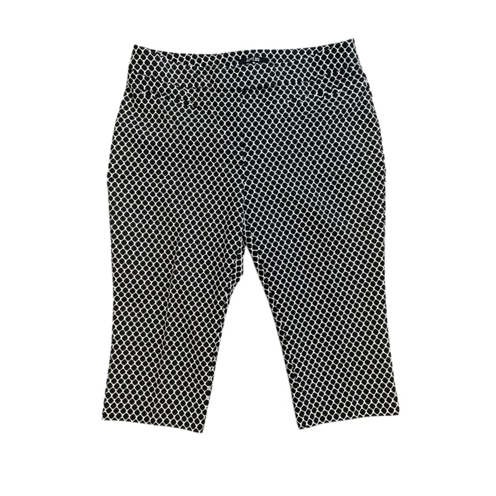 Apt.9 Women’s Black & White Geometric Pattern Capris